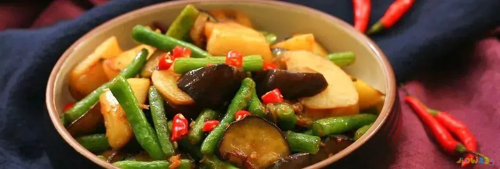 土豆茄子炒家常做法大全_茄子炒土豆的家常做法_土豆茄子炒菜怎么做