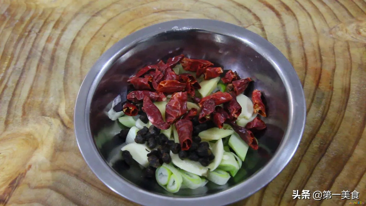 百吃不厌的家常肉小炒_家常小炒肉做法_家常小炒肉