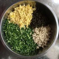 如何做美味养生的地耳滋卷-第3张图片-就爱百科