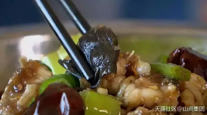 被美食家誉为“百蛙之王”-石蛙,不只是舌尖上的美味更是养生的佳肴(转载)-第2张图片-就爱百科 被美食家誉为“百蛙之王”-石蛙,不只是舌尖上的美味更是养生的佳肴(转载)-第2张图片-就爱百科