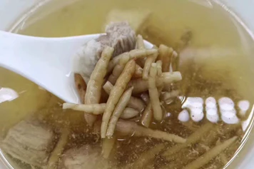 猪心炖太子参的功效与作用、禁忌和食用方法